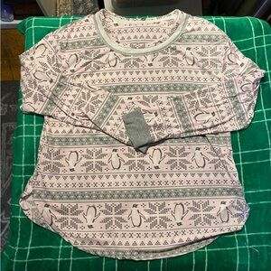 PAJAMA SET. INCREDIBLY SOFT! Pink and Gray fair isle Patterned pajamas